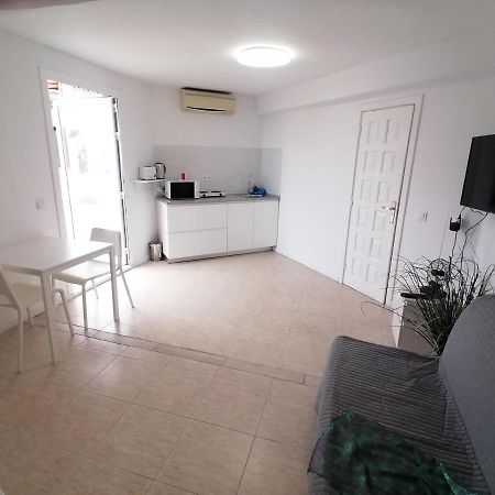 Small Studio, 50 M Front Of The Ocean & Free Wifi Плайя-Фаньябе Экстерьер фото