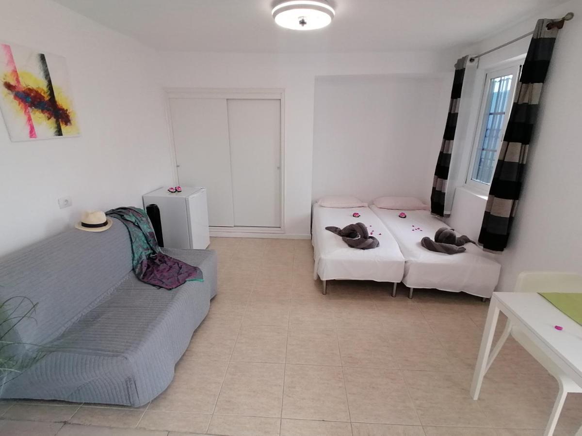 Small Studio, 50 M Front Of The Ocean & Free Wifi Плайя-Фаньябе Экстерьер фото