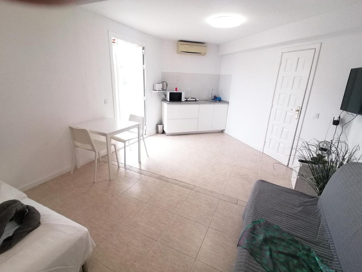 Small Studio, 50 M Front Of The Ocean & Free Wifi Плайя-Фаньябе Экстерьер фото